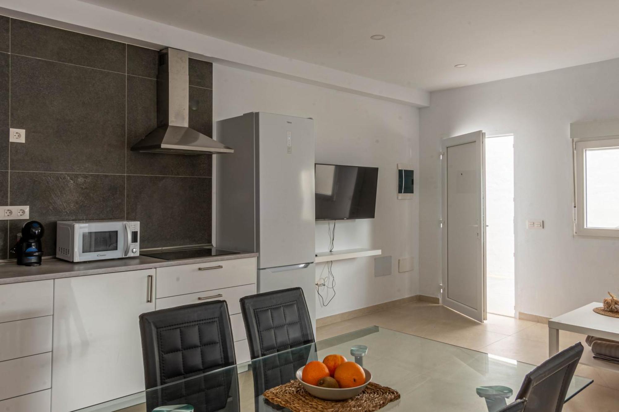 Kiposhi Beach Apartments Punta Mujeres Haria Exterior photo