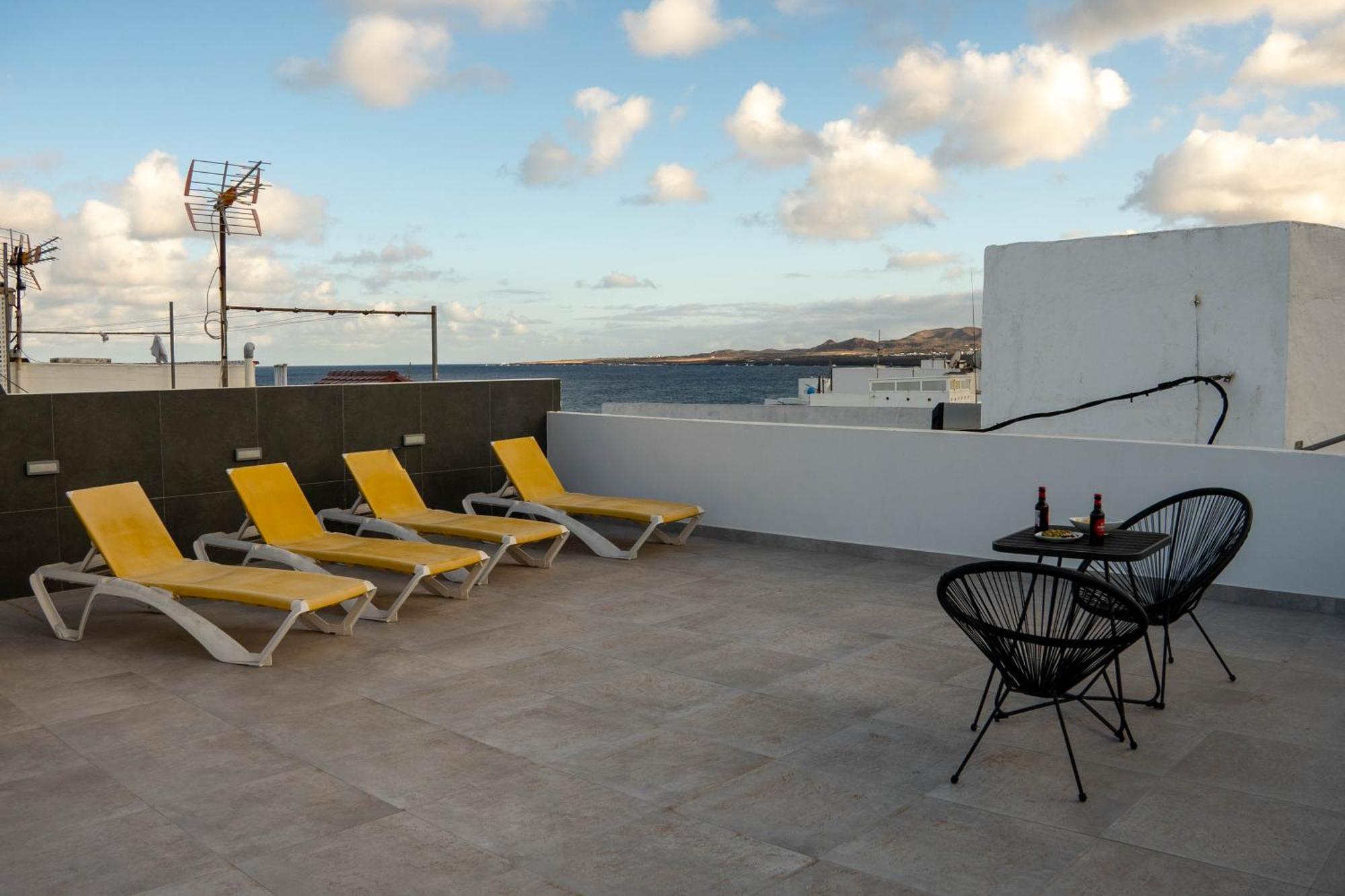 Kiposhi Beach Apartments Punta Mujeres Haria Exterior photo